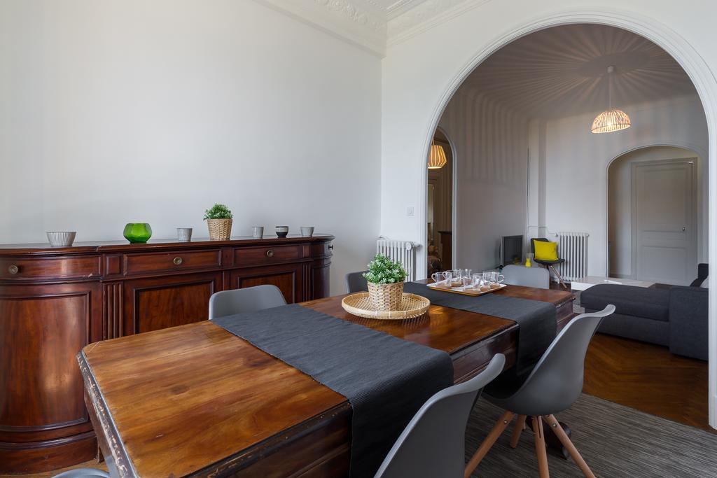 Beautiful Apartment By The Sea Front Nice Eksteriør billede