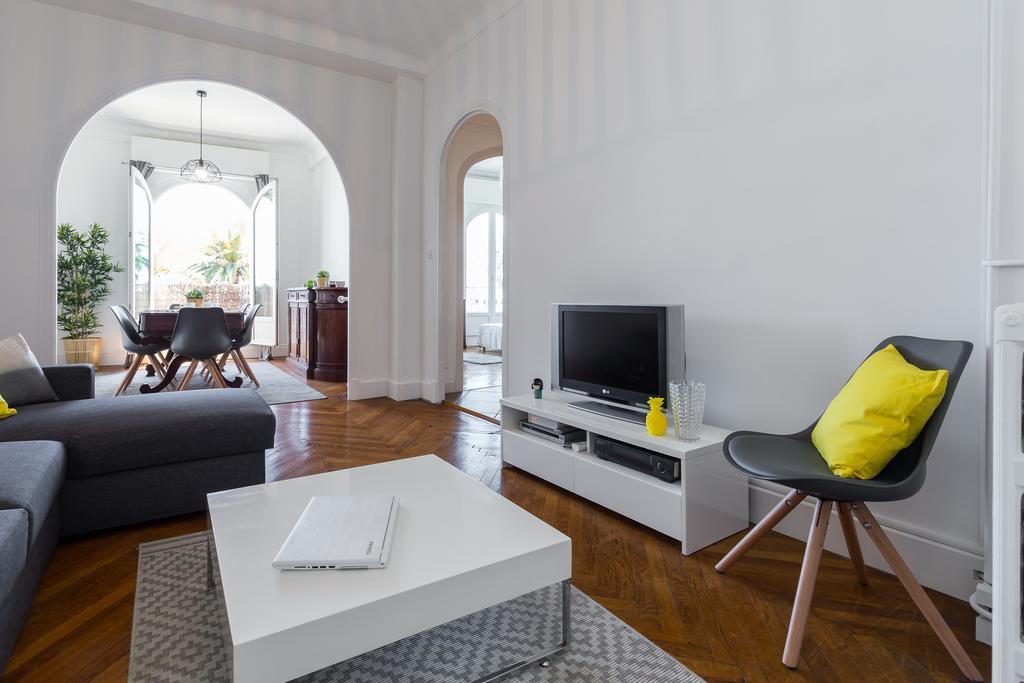 Beautiful Apartment By The Sea Front Nice Eksteriør billede